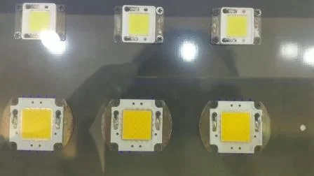 Gmkj 뜨거운 판매 Epistar 높은 광 효율성 통합 COB 고성능 20W 30W 50W LED 칩